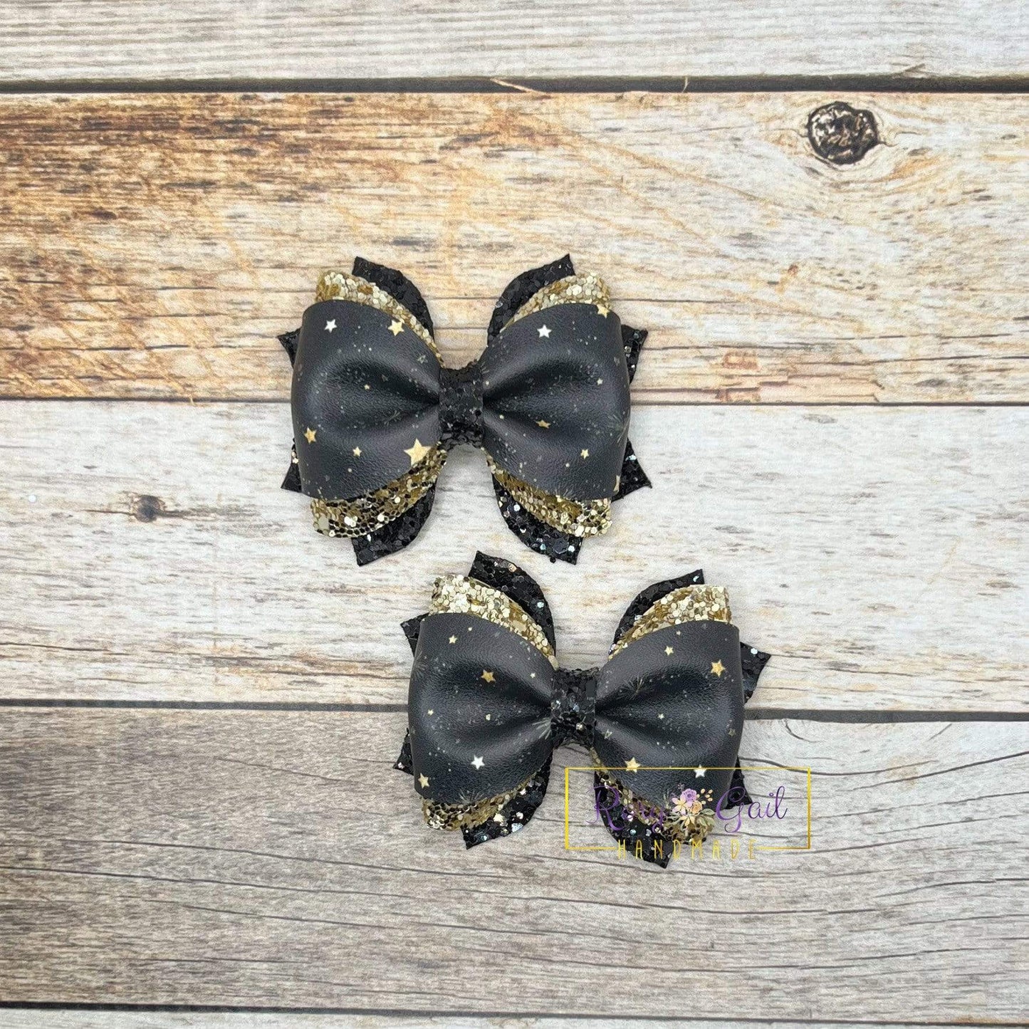 Rory Gail Handmade Bows Fireworks and Stars 2.5 inch Phoebe Piggies