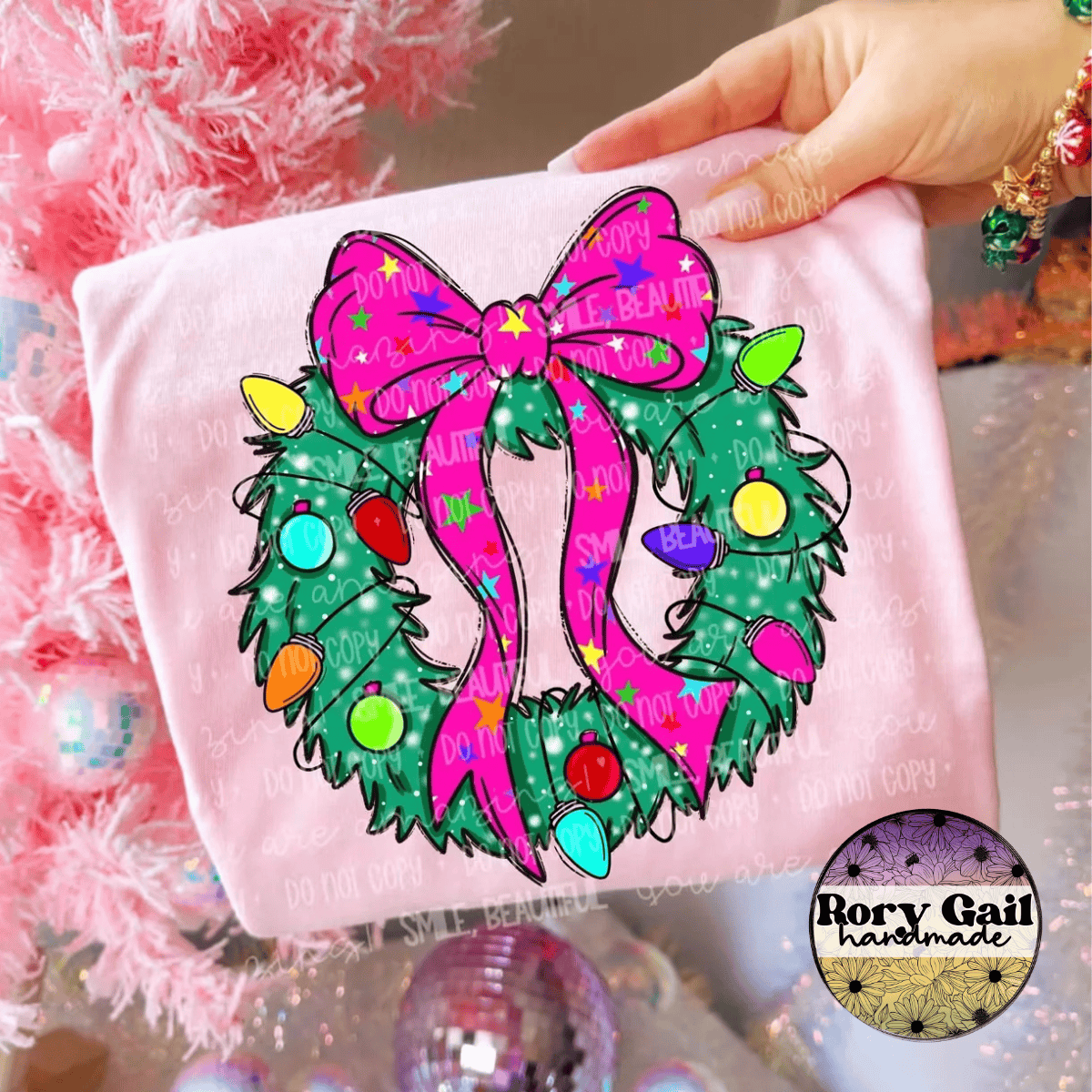 OCo T-Shirt Bright Christmas Wreath Tee