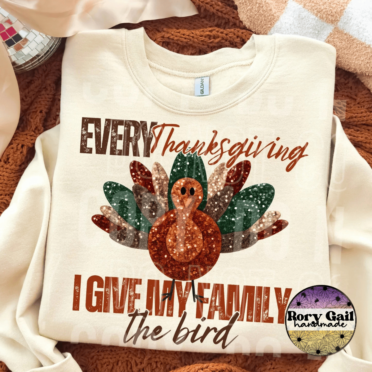 OCo T-Shirt Every Thanksgiving I Give My Family The Bird Faux Sequins Adult