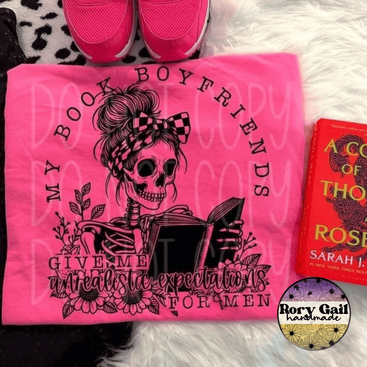 OCo T-Shirt My Book Boyfriends Give Me Unrealistic Expectations For Men Tee
