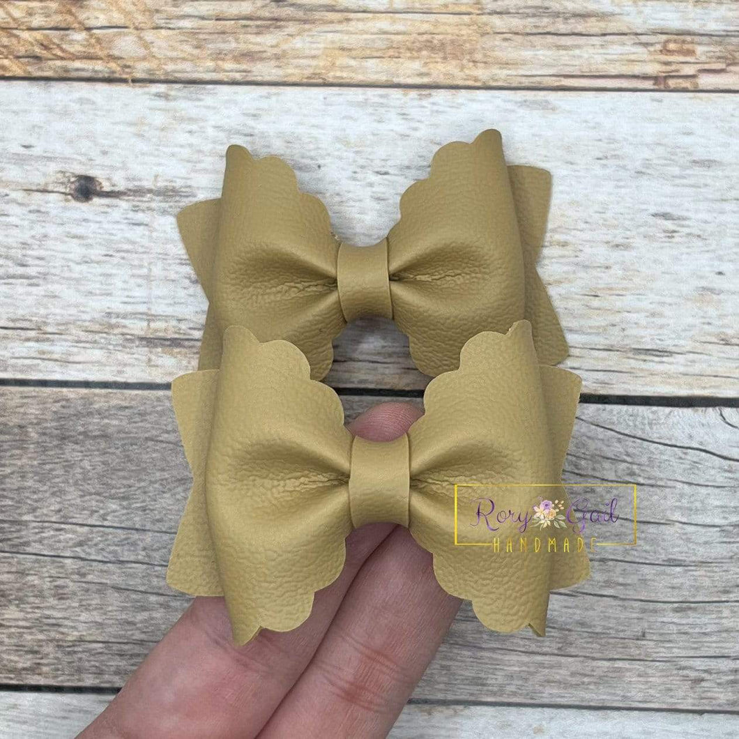 Rory Gail Handmade Bows Almond 2.5 inch Scalloped Pinch Piggies